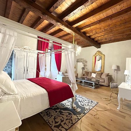 Chateau De La Rive - Suite Prestige - Chambre 2 Personnes Cruet Exterior photo
