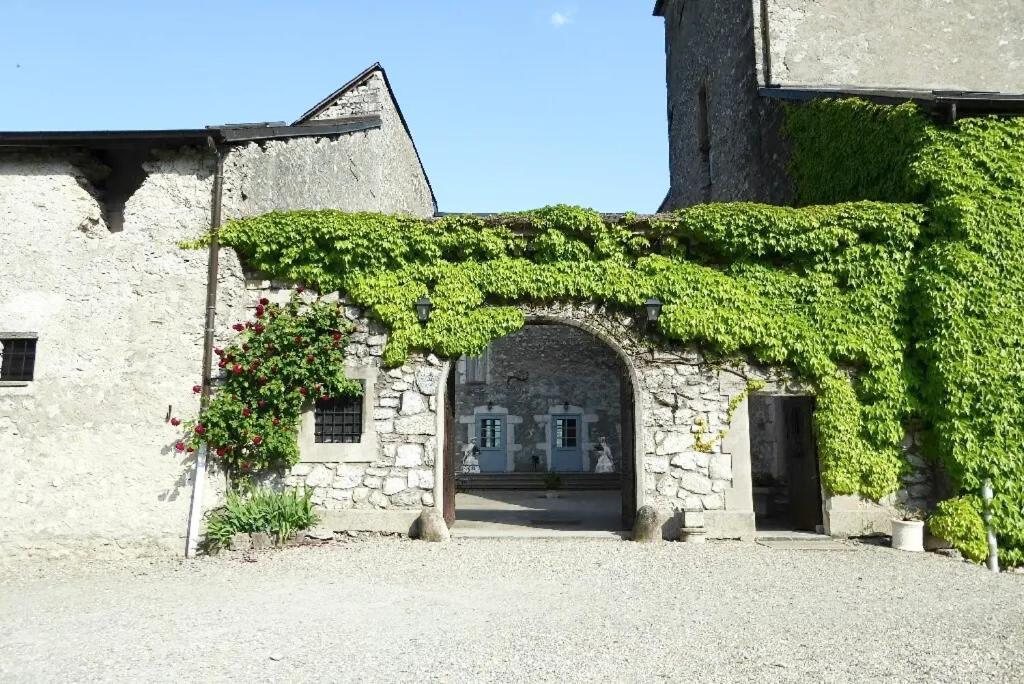 Chateau De La Rive - Suite Prestige - Chambre 2 Personnes Cruet Exterior photo
