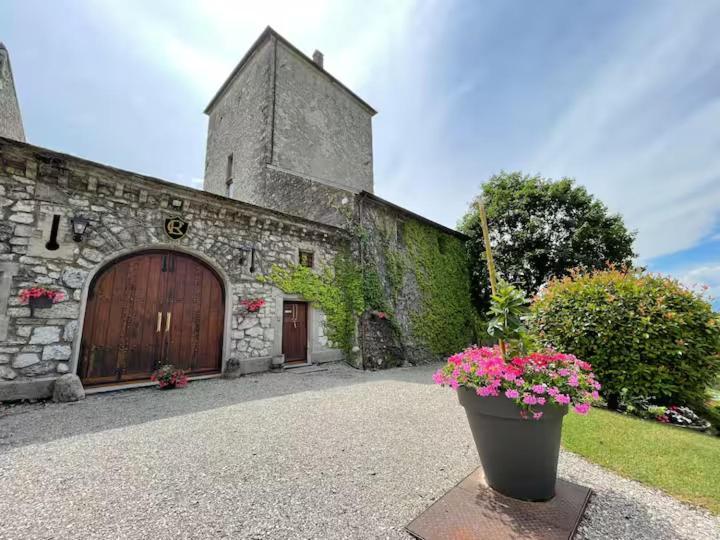 Chateau De La Rive - Suite Prestige - Chambre 2 Personnes Cruet Exterior photo