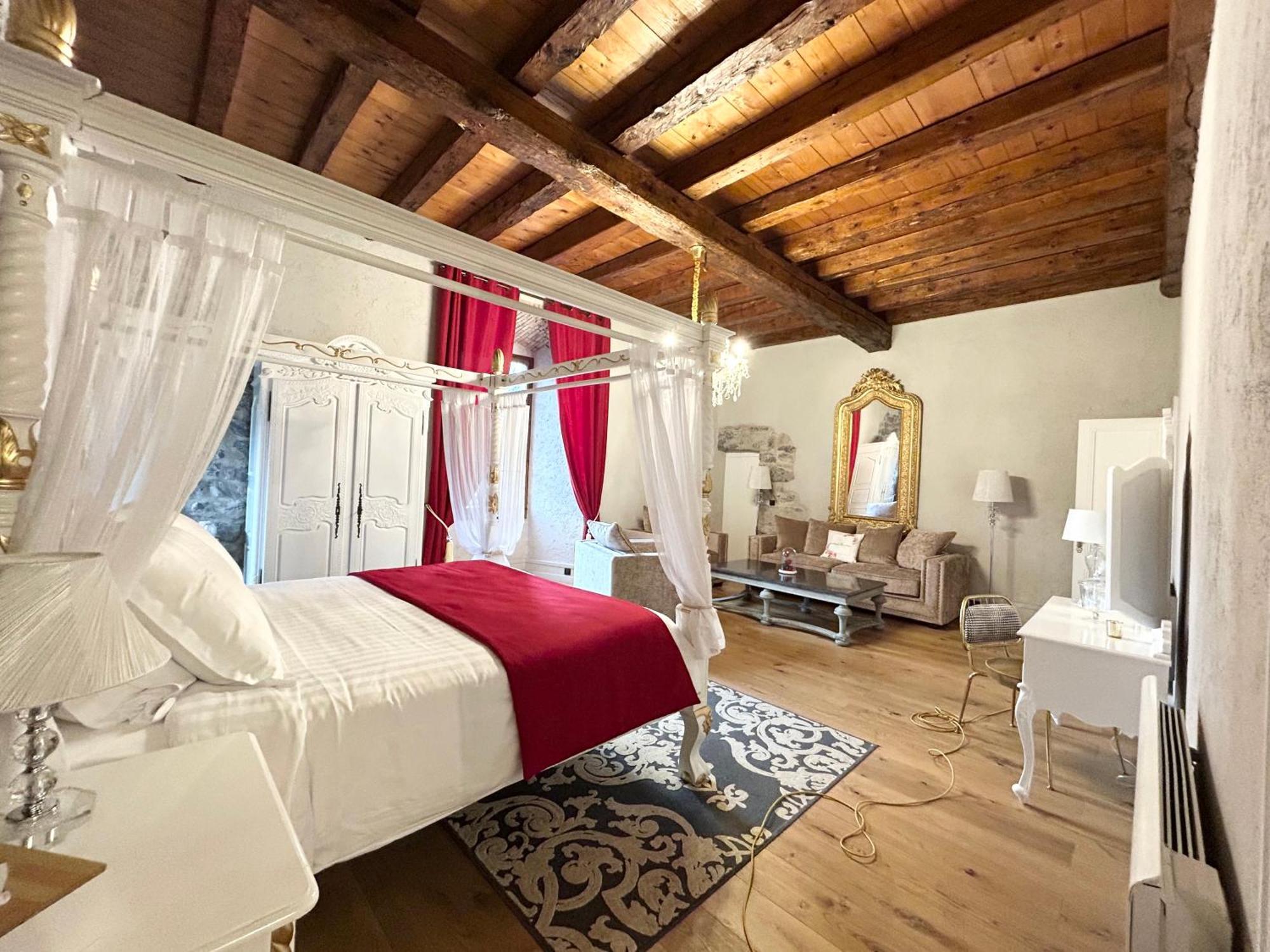 Chateau De La Rive - Suite Prestige - Chambre 2 Personnes Cruet Exterior photo