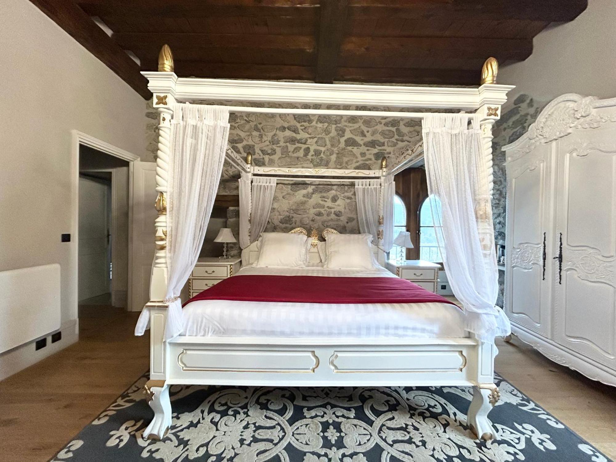 Chateau De La Rive - Suite Prestige - Chambre 2 Personnes Cruet Exterior photo